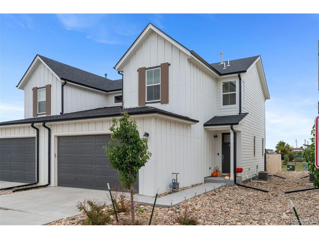 551 S Main St, Byers, CO 80103