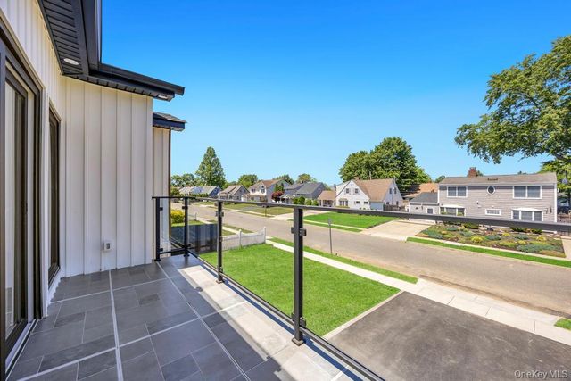 62 Haymaker Lane, Levittown, NY 11756