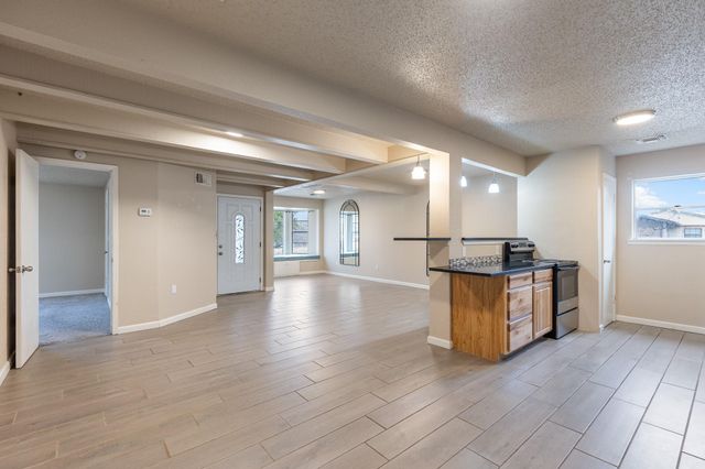 400 N River Oaks DR, Burnet, TX 78611