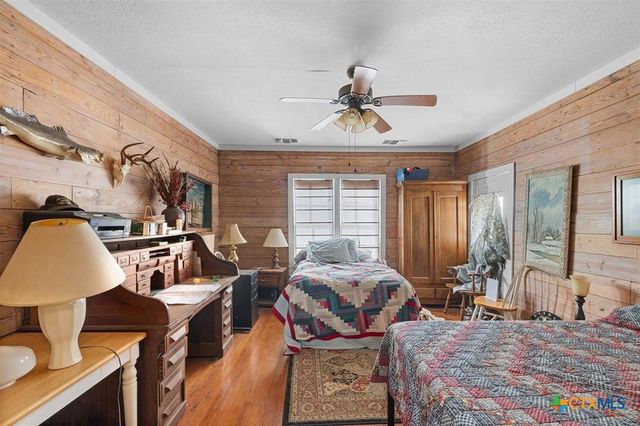 11915 FM 86, Lockhart, TX 78644