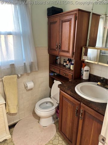 409 Wildlife Way, Clendenin, WV 25045