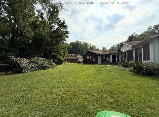 409 Wildlife Way, Clendenin, WV 25045