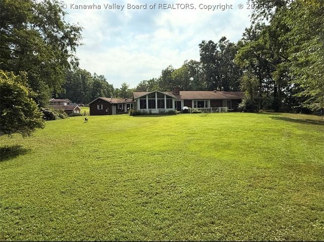 409 Wildlife Way, Clendenin, WV 25045