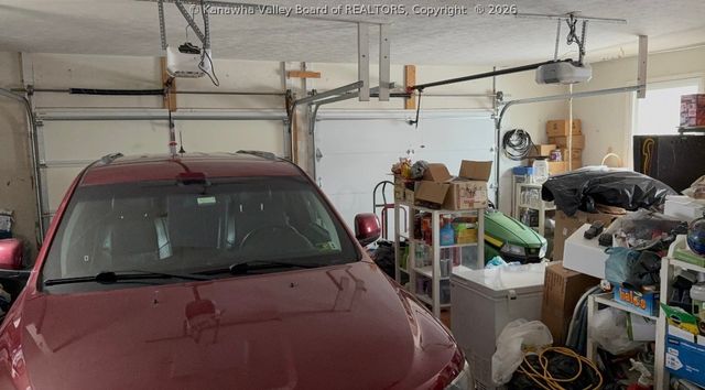 409 Wildlife Way, Clendenin, WV 25045