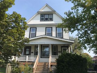 2698 15th Street, Detroit, MI 48216