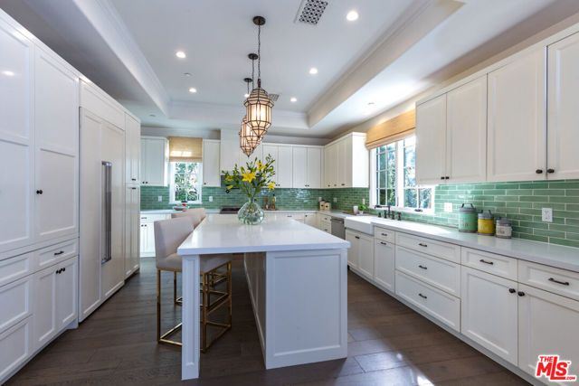 735 N Stanley Avenue, Los Angeles, CA 90046