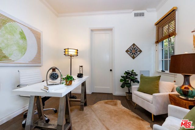 735 N Stanley Avenue, Los Angeles, CA 90046