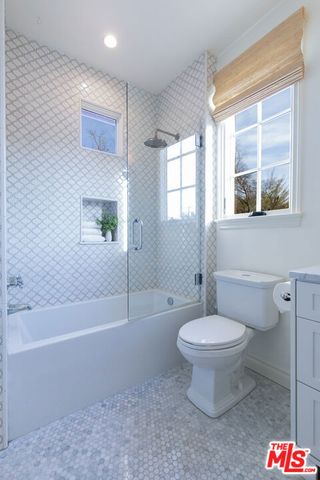 735 N Stanley Avenue, Los Angeles, CA 90046