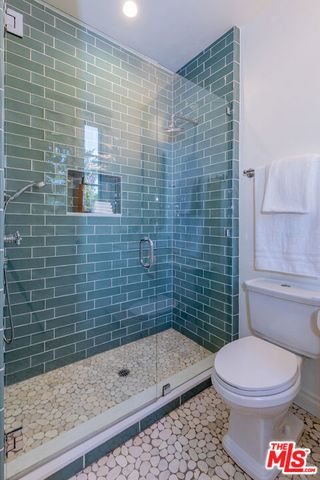 735 N Stanley Avenue, Los Angeles, CA 90046