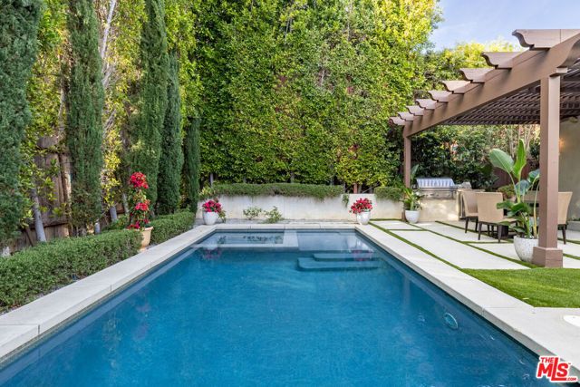 735 N Stanley Avenue, Los Angeles, CA 90046