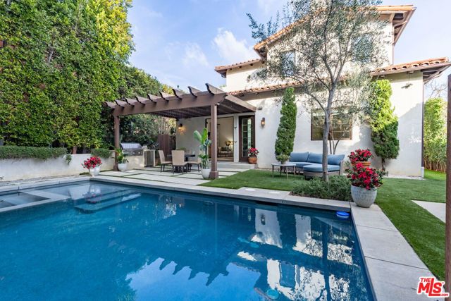 735 N Stanley Avenue, Los Angeles, CA 90046