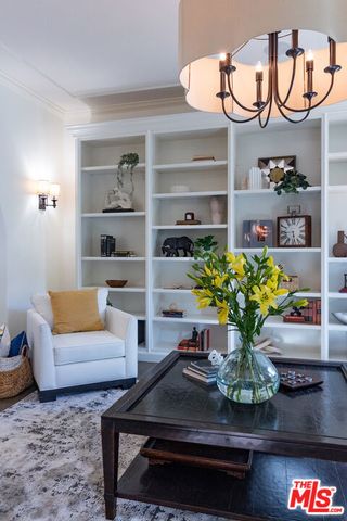 735 N Stanley Avenue, Los Angeles, CA 90046