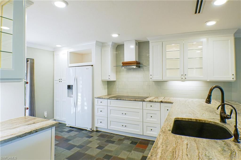 112 pinebrook DR, FORT MYERS, FL 33907 — photo 4