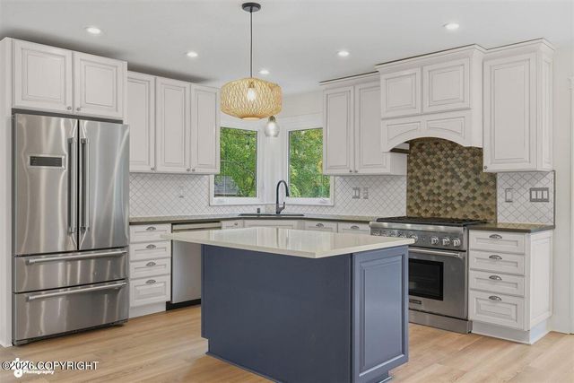 2946 Nugget Lane, Anchorage, AK 99516