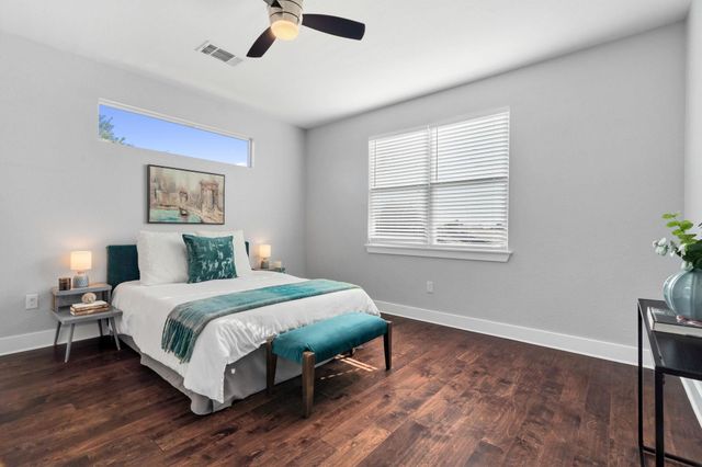 304 BLACKSON Ave A, Austin, TX 78752