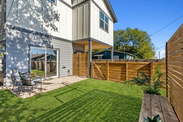 304 BLACKSON Ave A, Austin, TX 78752