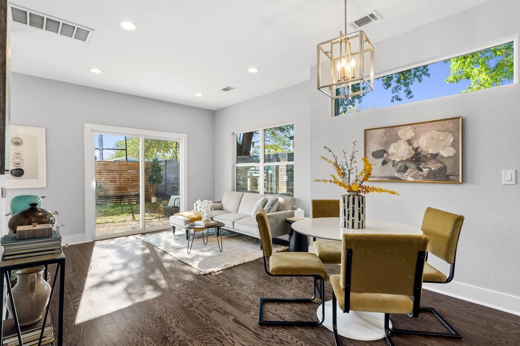 304 BLACKSON Ave A, Austin, TX 78752