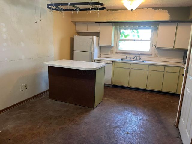 5588 Tamarack Boulevard, Columbus, OH 43229