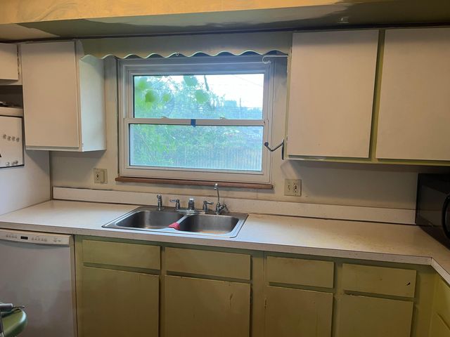 5588 Tamarack Boulevard, Columbus, OH 43229