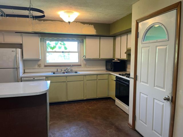 5588 Tamarack Boulevard, Columbus, OH 43229