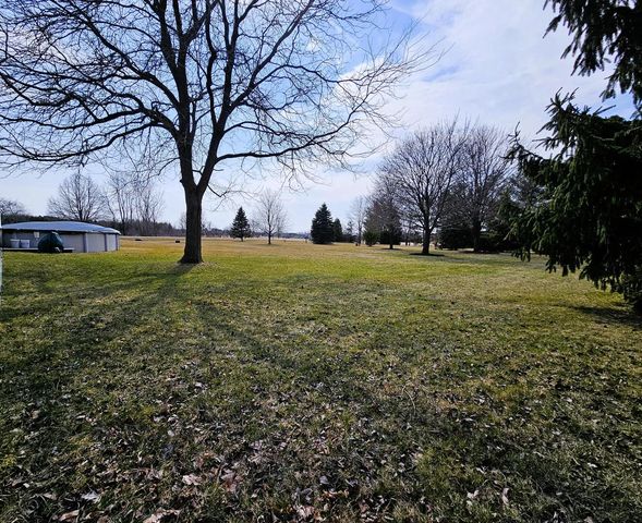 4176 Meadowlark LANE, Hubertus, WI 53033