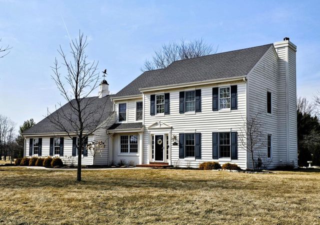 4176 Meadowlark LANE, Hubertus, WI 53033