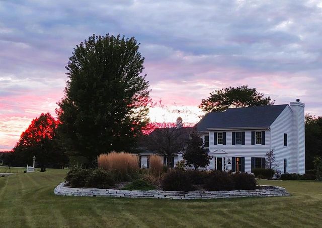 4176 Meadowlark LANE, Hubertus, WI 53033