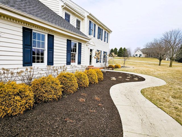 4176 Meadowlark LANE, Hubertus, WI 53033