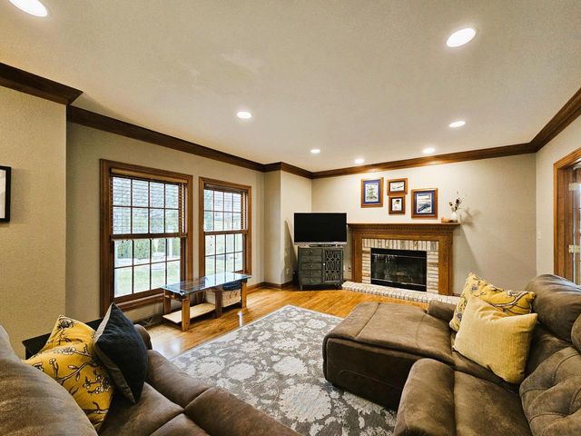 4176 Meadowlark LANE, Hubertus, WI 53033