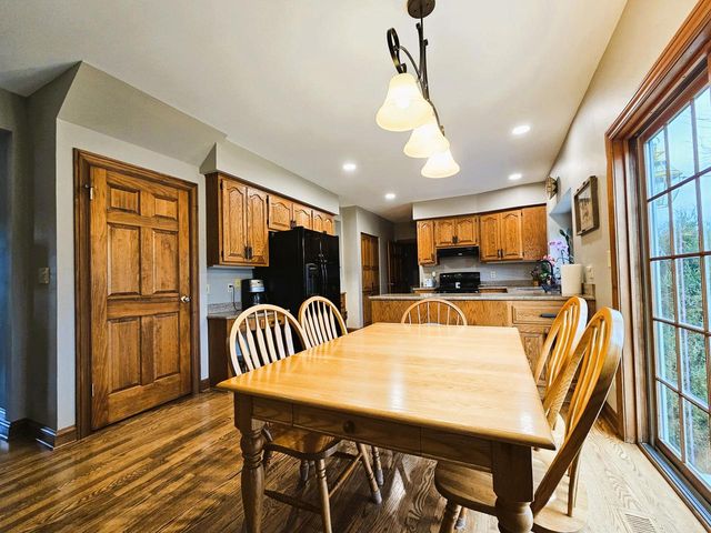 4176 Meadowlark LANE, Hubertus, WI 53033