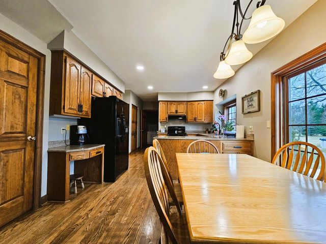 4176 Meadowlark LANE, Hubertus, WI 53033