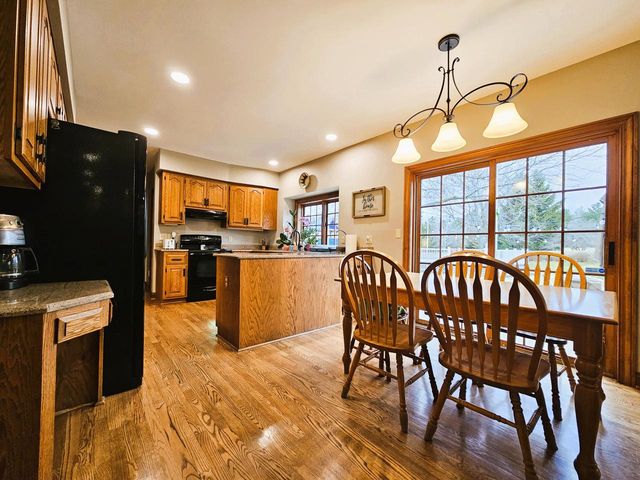 4176 Meadowlark LANE, Hubertus, WI 53033