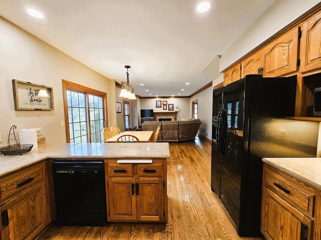 4176 Meadowlark LANE, Hubertus, WI 53033