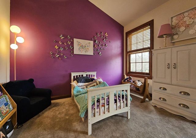 4176 Meadowlark LANE, Hubertus, WI 53033