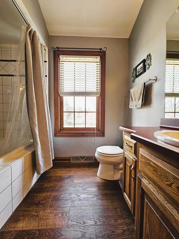 4176 Meadowlark LANE, Hubertus, WI 53033