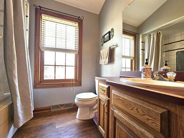 4176 Meadowlark LANE, Hubertus, WI 53033