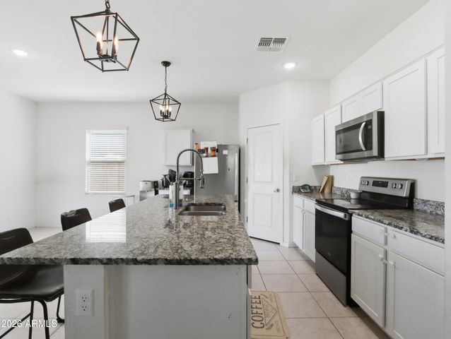 5986 E HELIOS Drive, Florence, AZ 85132