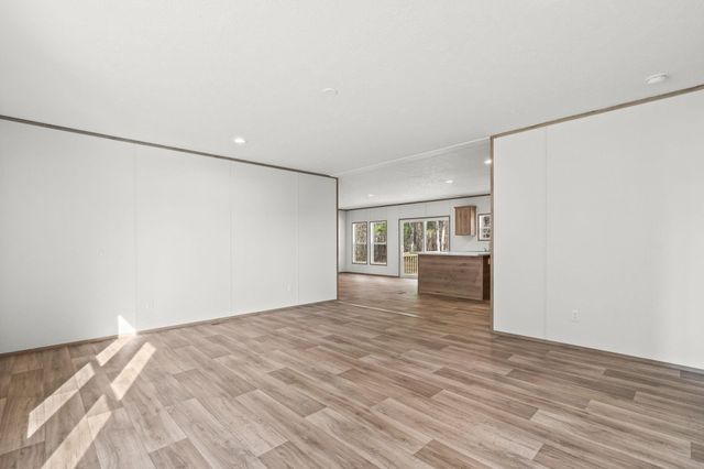 2949 Dossies Rd., Conway, SC 29526