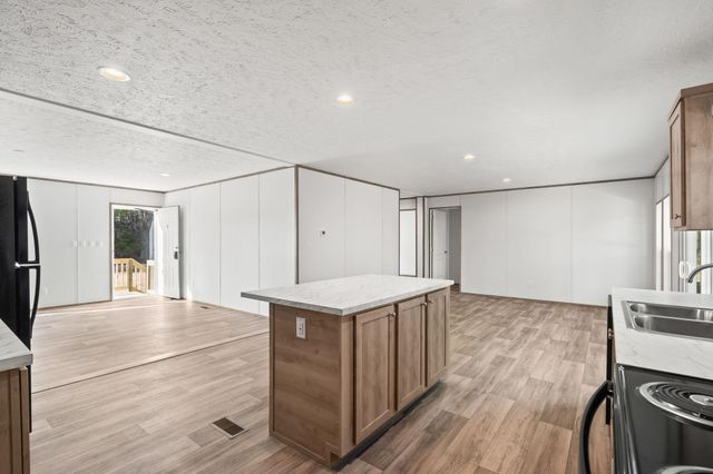 2949 Dossies Rd., Conway, SC 29526