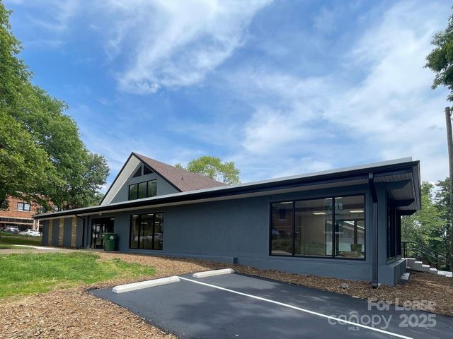 125 East Chestnut Street 2, Asheville, NC 28801