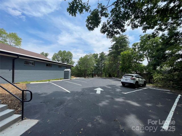 125 East Chestnut Street 2, Asheville, NC 28801
