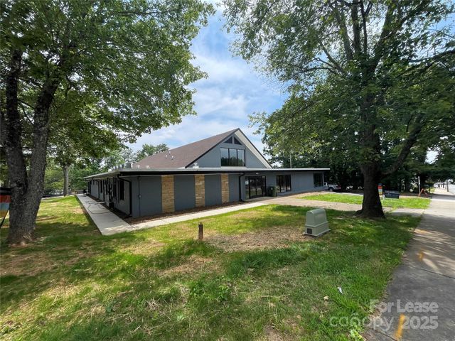 125 East Chestnut Street 2, Asheville, NC 28801