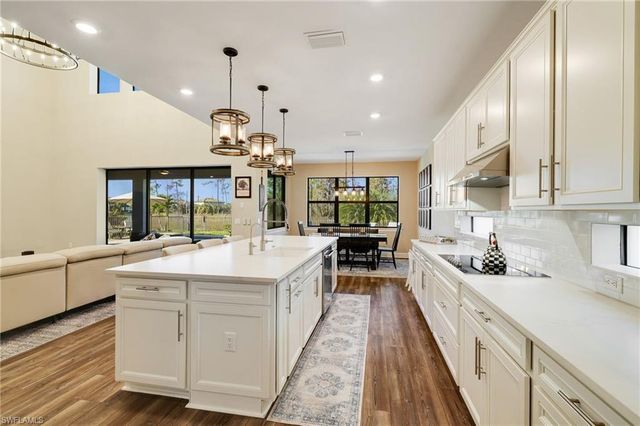 17725 Kinzie LN, Estero, FL 33928