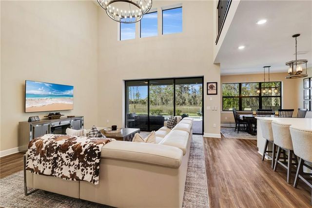 17725 Kinzie LN, Estero, FL 33928