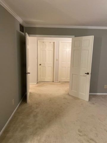 229 Portchester Road, Holland, MI 49424