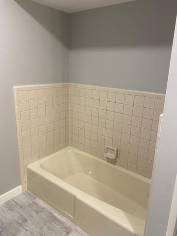 229 Portchester Road, Holland, MI 49424