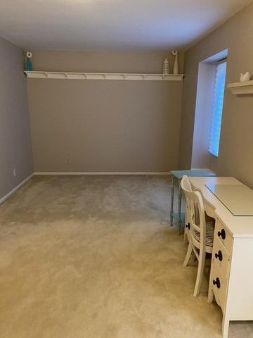 229 Portchester Road, Holland, MI 49424