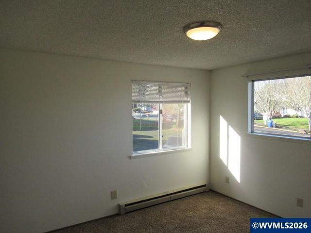 1480-1486 Salishan St SE, Salem, OR 97302