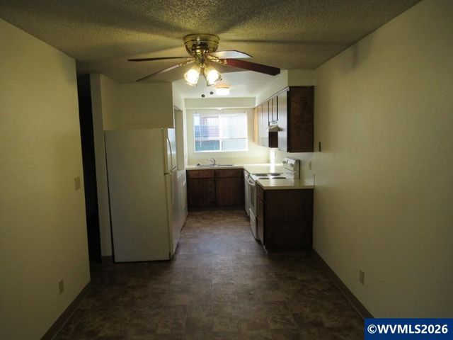 1480-1486 Salishan St SE, Salem, OR 97302