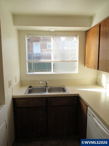 1480-1486 Salishan St SE, Salem, OR 97302